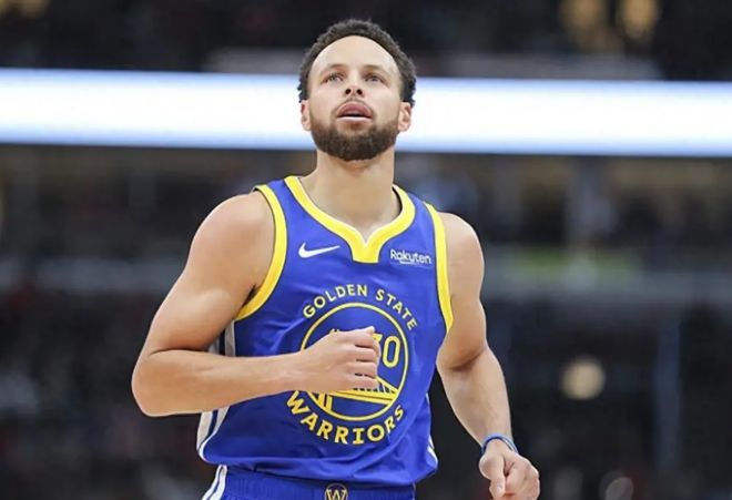 包含今晚金州勇士备战欧超杯雄鹿挑战极限，国际比赛日芝加哥公牛调整名单以备全明星赛看傻球迷的词条