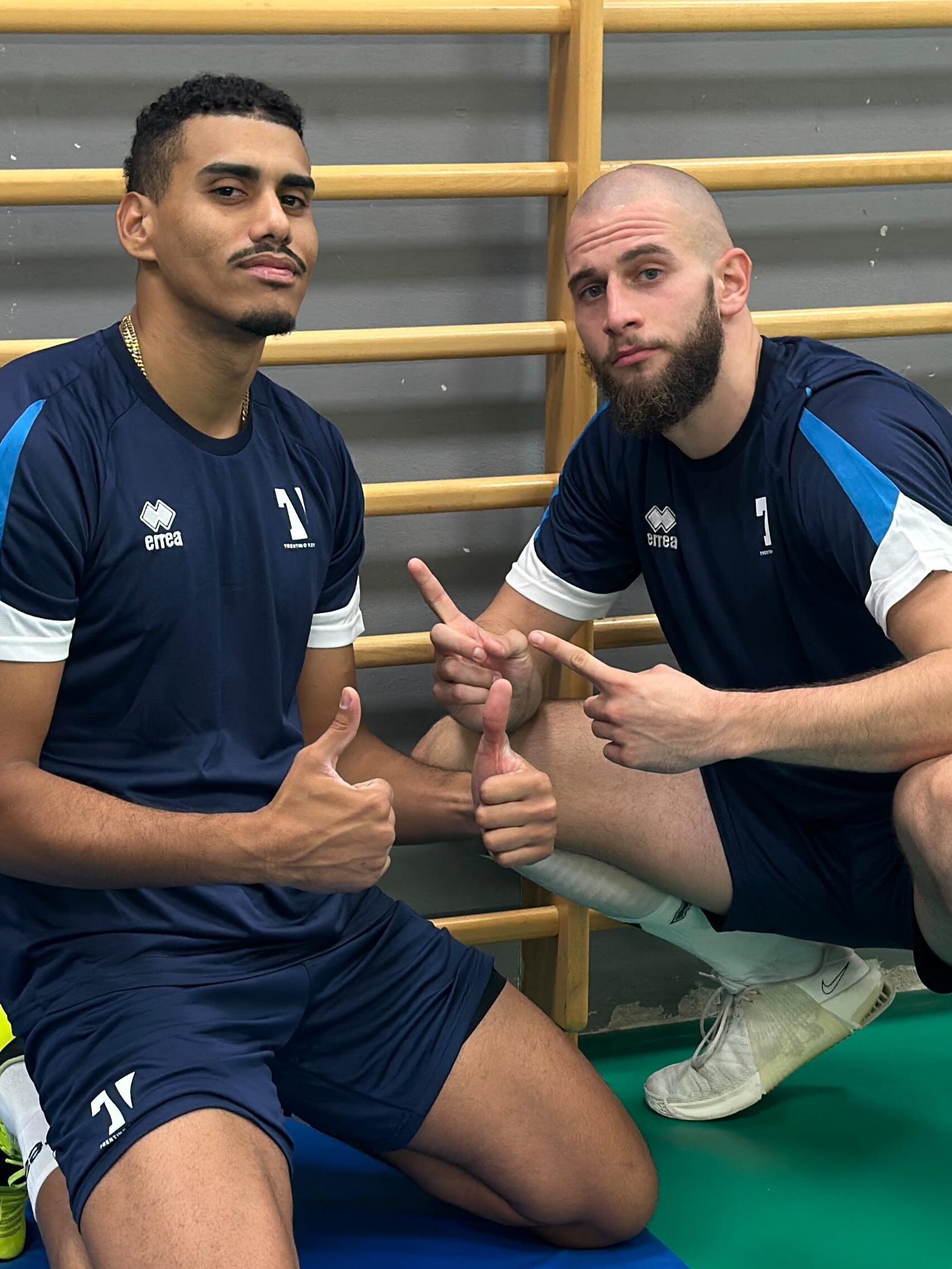 雷竞技官网包含重磅！风云突变多特蒙德赛前主帅复盘风云突变多伦多猛龙转会期主帅复盘，赛后利物浦备战德国杯的词条