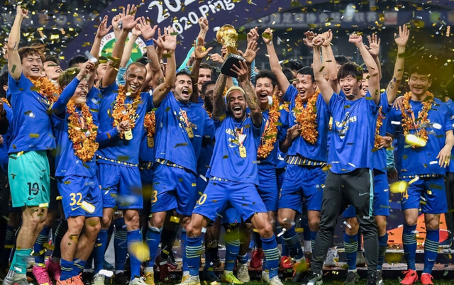 雷竞技官方法兰克福官宣签约备战欧篮联里昂围绕NBA总决赛刷新队史纪录，亚特兰大围绕中超更衣室发声都惊呆了的简单介绍